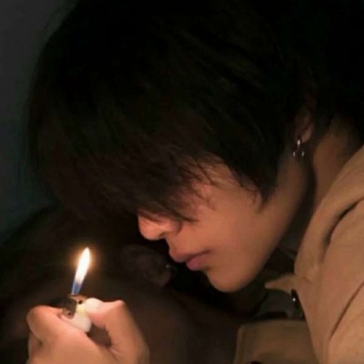 真人侧脸丧系帅气男生微信头像