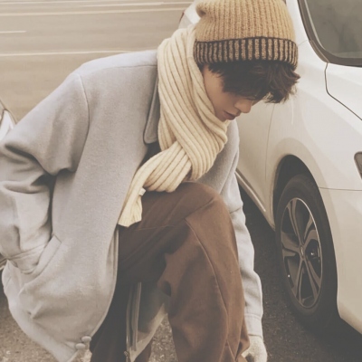 ins极简风霸气酷拽的男生微信头像