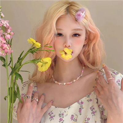 纯欲风少女头像