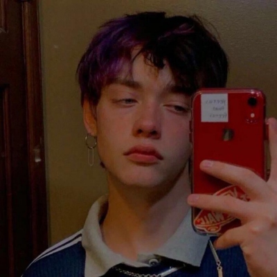 2021欧美帅气男生微信头像