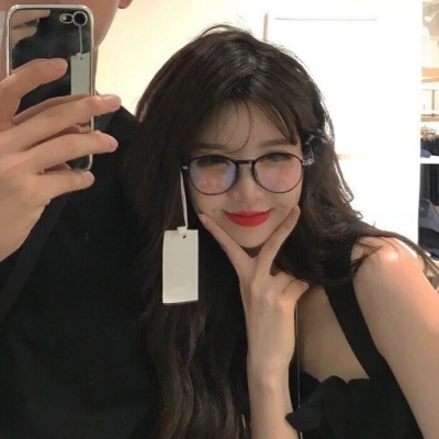 超甜超幸福的情侣微信头像