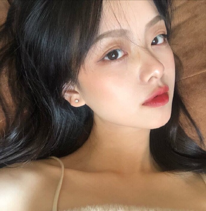 精致好看的女生微信头像