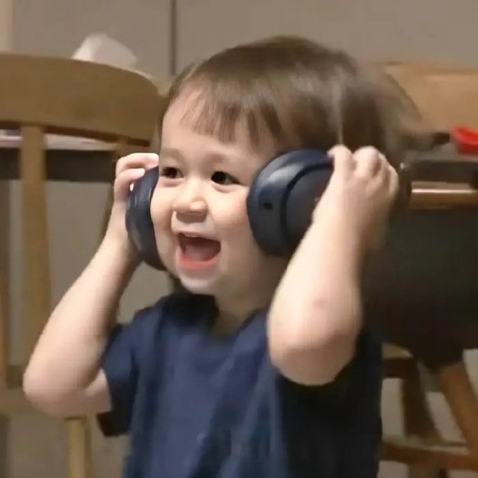 可爱又搞怪的可爱萌娃微信头像