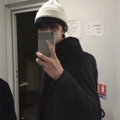 高颜值的精致男孩微信头像