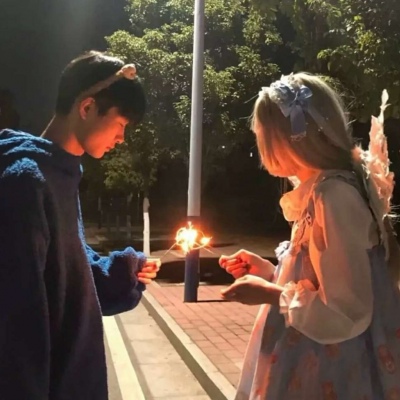 两人一张最新最甜情侣头像