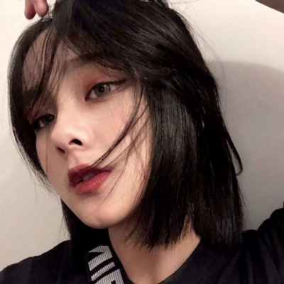 ins治愈系女生微信头像