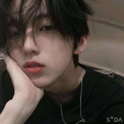 超拽帅气小伙男生微信头像