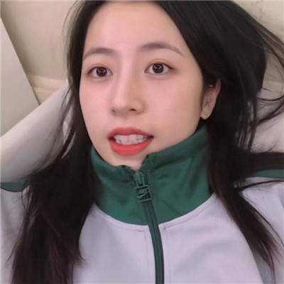 孩周雨彤气质头像