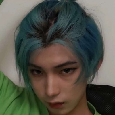 潮流的帅气酷酷男生微信头像