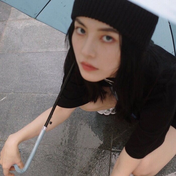 让人心动的一组女生微信头像