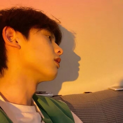 很酷很飒的男生微信头像