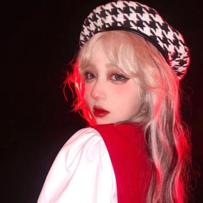 潮流霸气酷拽女生微信头像