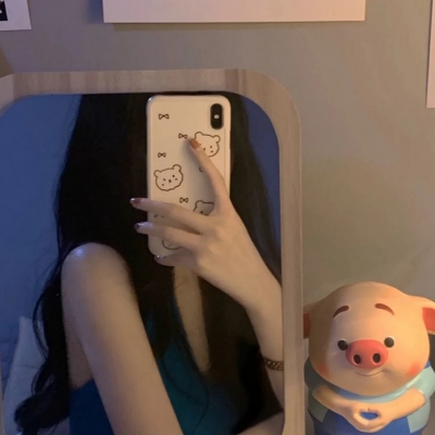 丧系伤感惹人怜爱的女生头像