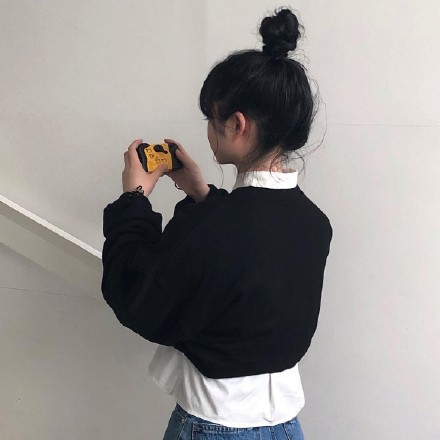 无证脸背影帅气女孩微信头像