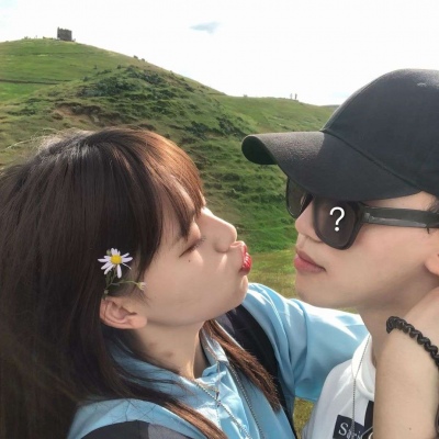 讨厌孤独讨厌落单情侣甜蜜微信头像