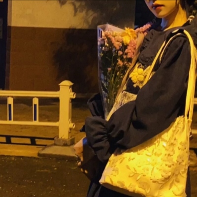 清纯御姐风女孩微信头像