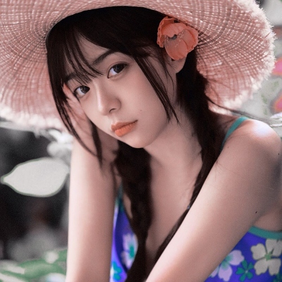 治愈系的干净唯美女生微信头像