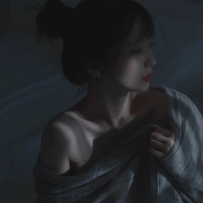 痛到心碎的难受的意境个性微信头像