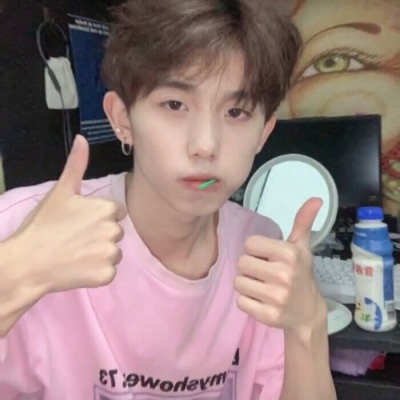 高颜值的个性男生微信头像