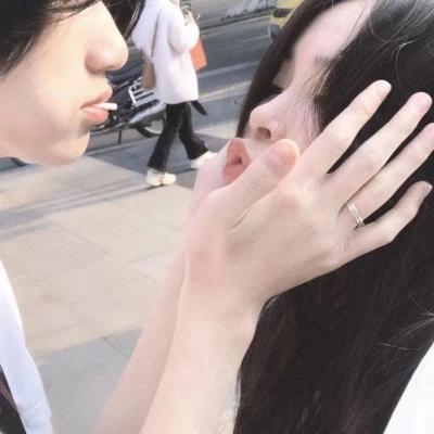 超甜超宠溺情侣头像