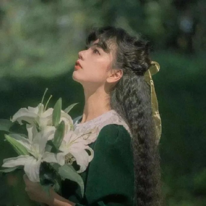 绿色系清爽女生微信头像