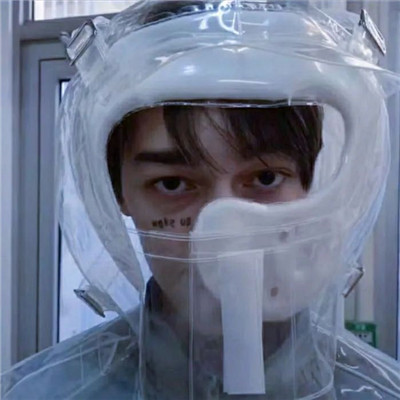 欧美霸气超拽冷酷男生微信头像