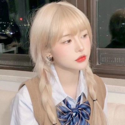 酷拽的霸气高颜值女生微信头像