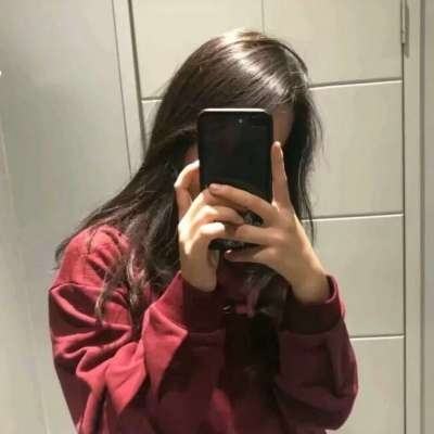 最新红色喜庆感跨年女生头像