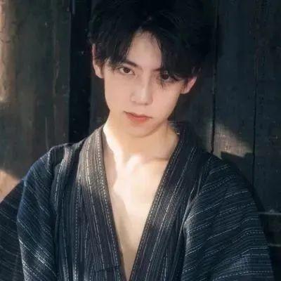 冷酷的真人男头