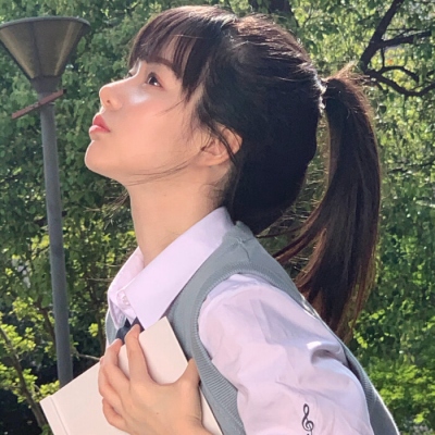 清纯御姐风女孩微信头像