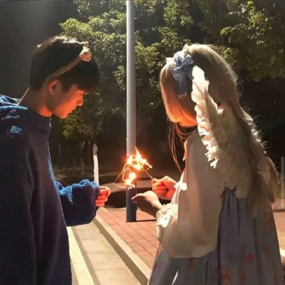 两人一张最新最甜情侣头像