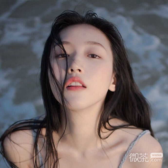 御姐高冷风的女生微信头像
