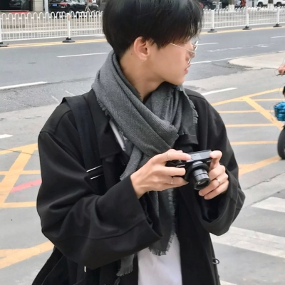 Ins风超酷超帅气男生微信头像