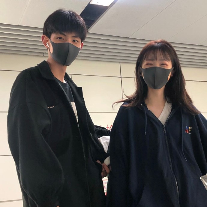 可永久使用的双人情侣微信头像