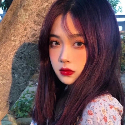 酷拽的霸气高颜值女生微信头像