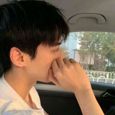 ins风超拽帅气男生微信头像