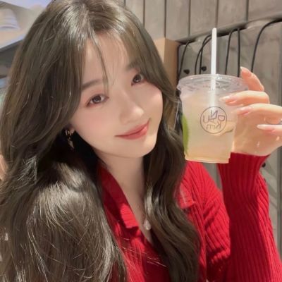 最新浪漫的美女头像