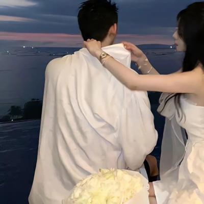 一人一张很甜的情侣头像