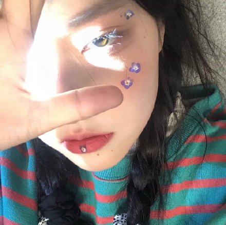 靓妹适合用的微信头像