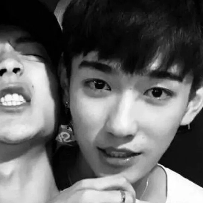 适合两个男孩子的情头