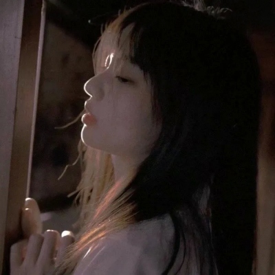 阳光可爱的女生微信头像