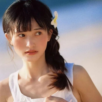 夏季清纯好看女生微信头像