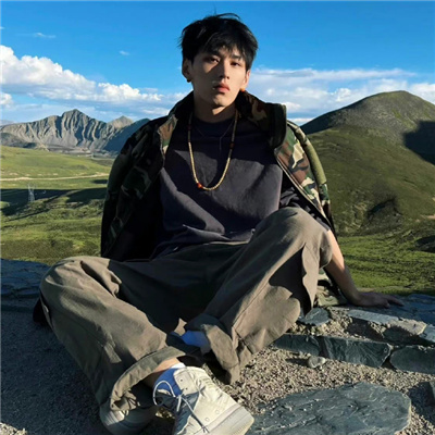 氛围感超级酷的精致男头