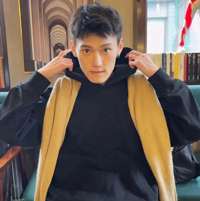 02.24抖音最火头像