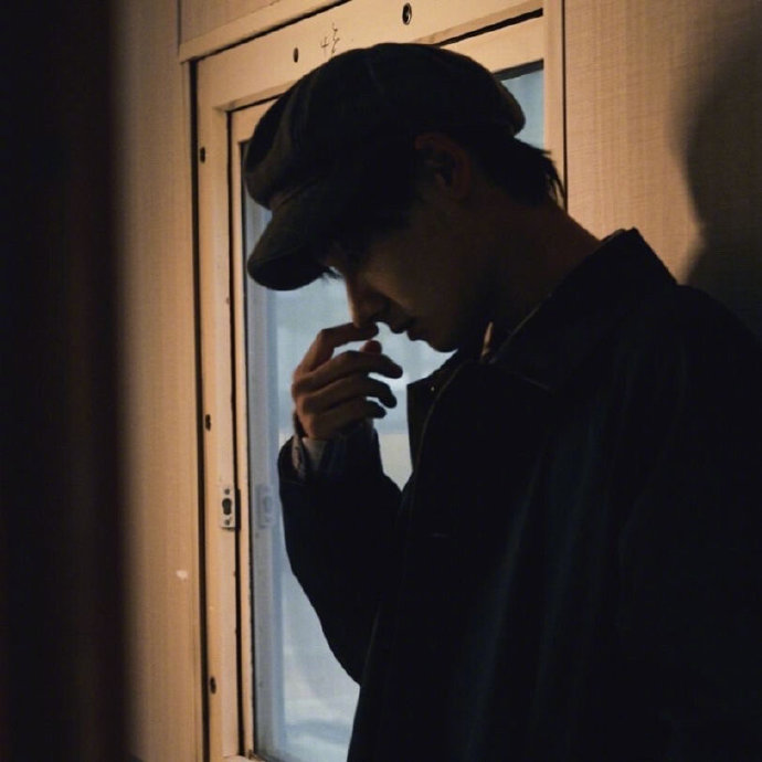 超拽高冷帅气男神微信头像