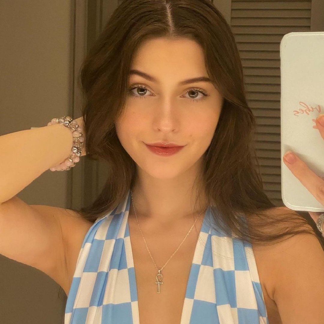 欧美女孩闺蜜微信头像