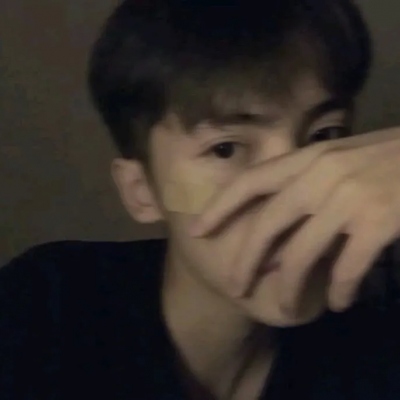 高颜值的精致男孩微信头像