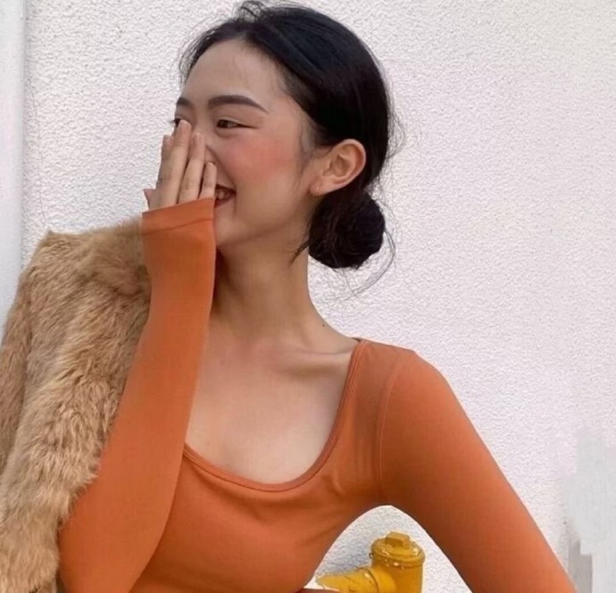 干净优雅有气质女神微信头像