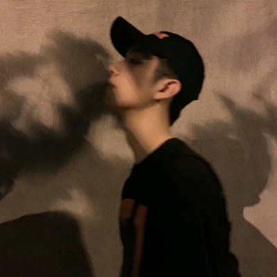 抖音很有个性的帅气潮流男生头像