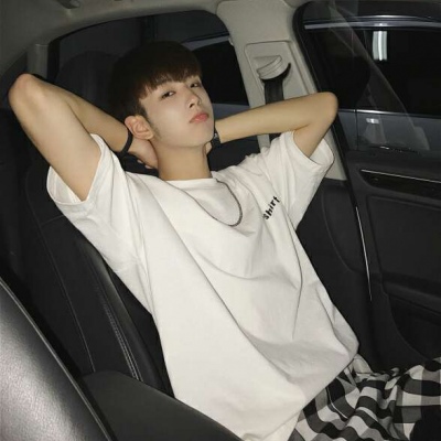 酷酷帅帅的男生微信头像